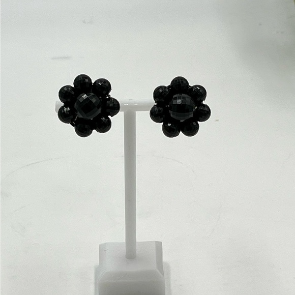 Vintage Black Glass Floral Silver Tone Clip On Earrings signed Germany on back - Picture 2 of 12